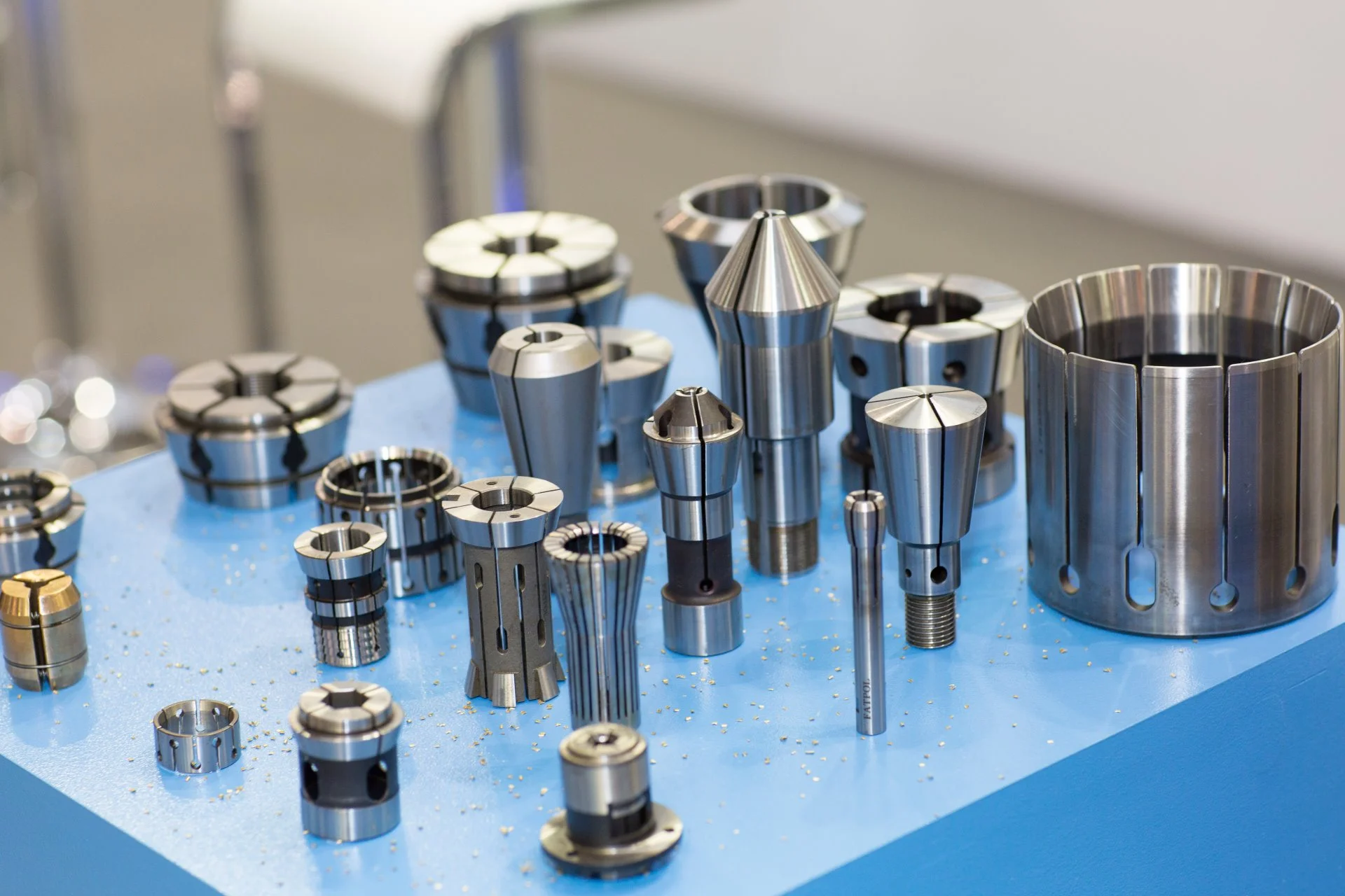 مصنع المعدات التكنولوجية لآلات CNC وآلات الخراطة الآلية